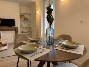 House | Dining