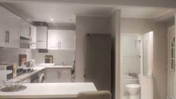 Microondas, horno y parrilla de estufa