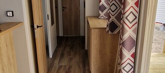 Two kilometers from the ocean and lake, large new mobile home in Lacanau Ocean