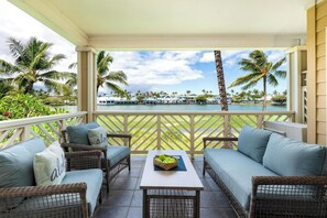 Property grounds - Remodeled, Lakeview +Hilton Pool Pass for 2026. N22 Waikoloa Fairway Villas at W (Waikoloa Beach Resort)