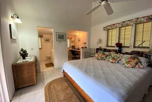 In-room safe, iron/ironing board, free WiFi - Poinsettia Villa (Marigot Bay)