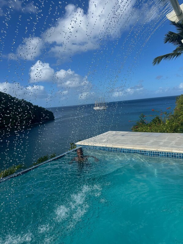 Huvila, valtamerinäköala | Terassi/patio