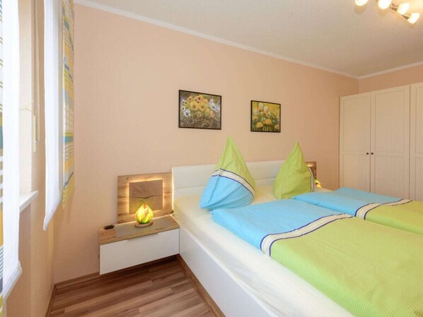 2 bedrooms, individually furnished, iron/ironing board