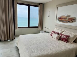 5 bedrooms, iron/ironing board, WiFi, bed sheets