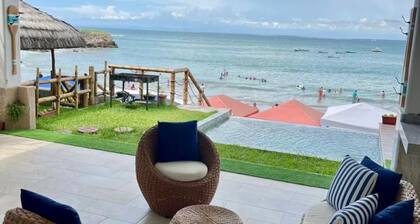Frente al mar en Punta Blanca, con acceso directo a la playa y 5 habitaciones
