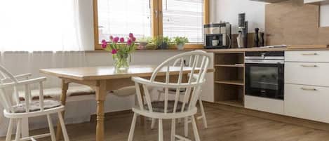 House | Dining