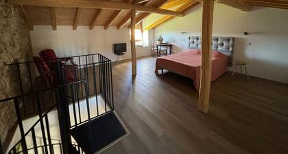 La Casita de Patones. Sustainable rural house with garden and BBQ