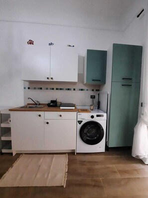 Microwave, stovetop, dishwasher - Cozy apartment, ideal for families, in the heart of Ortigia (Siracusa)