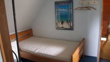 House | 3 bedrooms, individually furnished