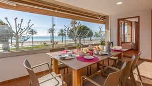 Apartment | Outdoor dining - Apartment in Roses Near Nova Beach (Roses)