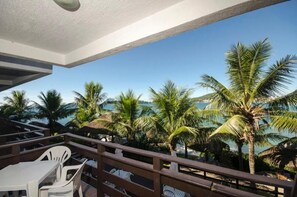 Outdoor dining - Bombinhas Tourist (Bombinhas)