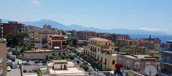 5-Star Conviviality, No Less Privacy: 3 Apartments in (and around) Heritage Sites