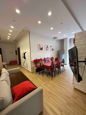 Interior - CasaCondo 3 Apt: 5-Star Comfort, Conviviality & Privacy by UNESCO Heritage (Torre del Greco)