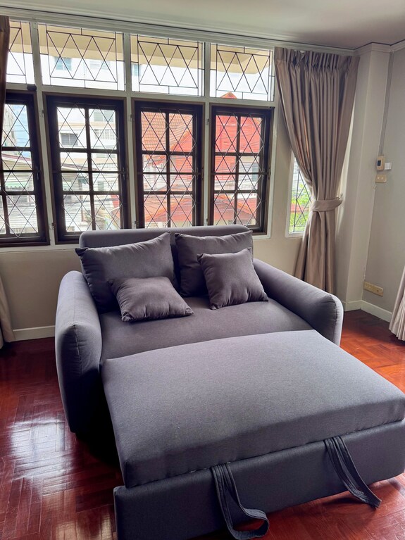 Urban Grace 5 Bedroom Spacious House Prime Location Near Bts Skytrain - Bangkok