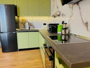 Mikrowelle, Ofen, Herdplatte