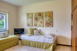 1 bedroom, free WiFi, bed sheets - Casa Magnolia - Alloro (Cremeno)