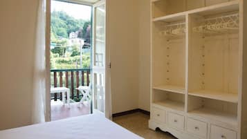 3 habitaciones, wifi gratis y ropa de cama