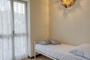 Wi-Fi de cortesia, roupa de cama