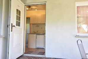 House | Meja sambut tetamu