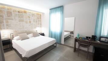 Studiosvit Deluxe | Mörkläggningsgardiner och gratis wi-fi