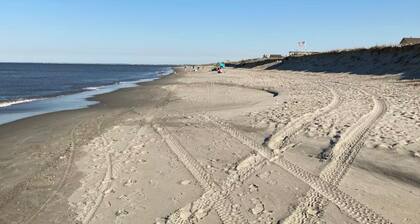 Newly renovated brand new listing - Just Steps from the Beach in Broadkill!