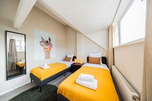 2 bedrooms, iron/ironing board, bed sheets