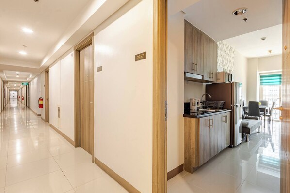 Condo, 1 phòng ngủ, ban công, quang cảnh thành phố | Nội thất