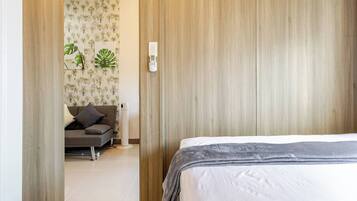Apartamento, 1 habitación, balcón, vistas a la ciudad | 2 dormitorios