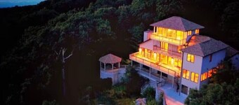 Thrilling Views 5 min toSki HotTub Sauna Gym DogOK