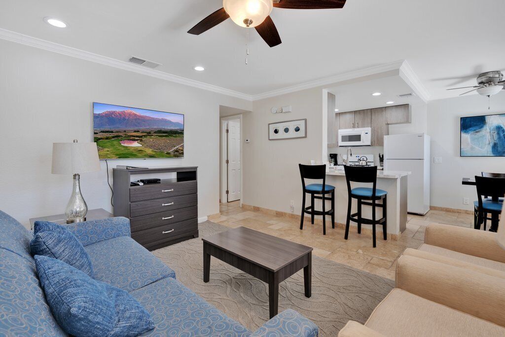 Condo | In-room safe, free WiFi