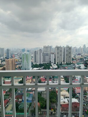 Condo, 1 Bedroom, Balcony, City View | Property grounds
