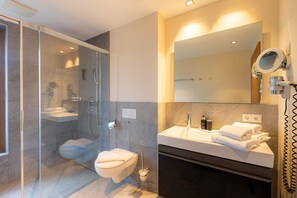 Apartment | Bathroom