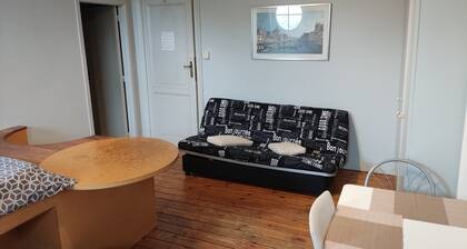 Comfortable studio near Mérode & Montgomery