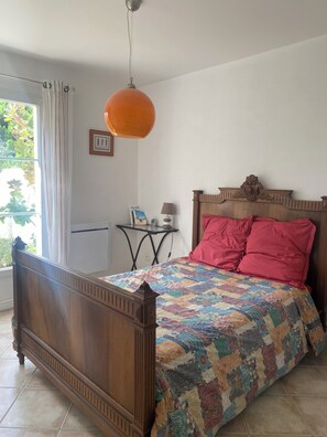 3 bedrooms, iron/ironing board, WiFi