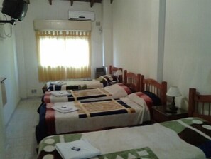 Room - Hotel Colonial (Buenos Aires)