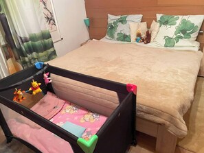 3 Schlafzimmer, Bügeleisen/Bügelbrett, WLAN, Bettwäsche