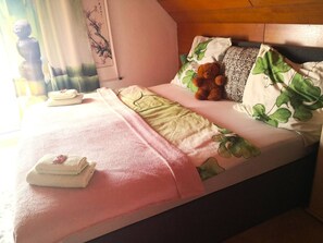 3 Schlafzimmer, Bügeleisen/Bügelbrett, WLAN, Bettwäsche