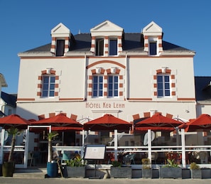 Façana frontal de l'allotjament