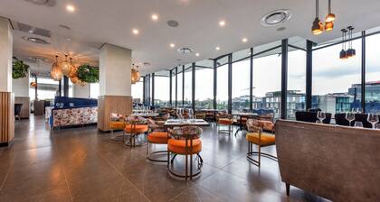 Where Convenience Meets Curated Luxury