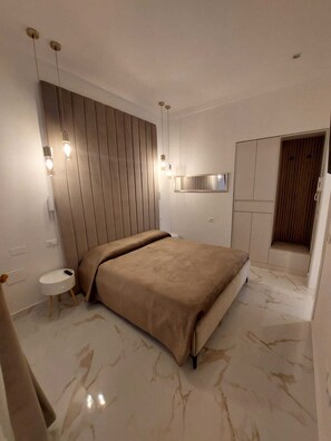 2 bedrooms, desk, free WiFi, bed sheets