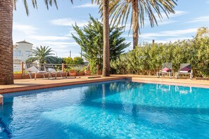 Villa | Pool | Indoor pool, outdoor pool