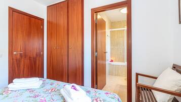 Biệt thự | 6 phòng ngủ, bàn ủi/dụng cụ ủi quần áo