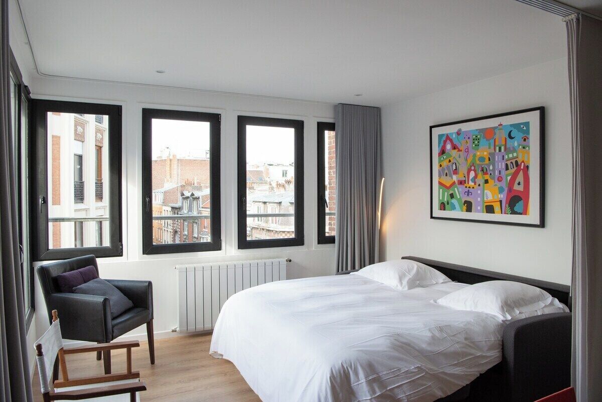 3 slaapkamers, een strijkplank/strijkijzer, reisbedje, wifi