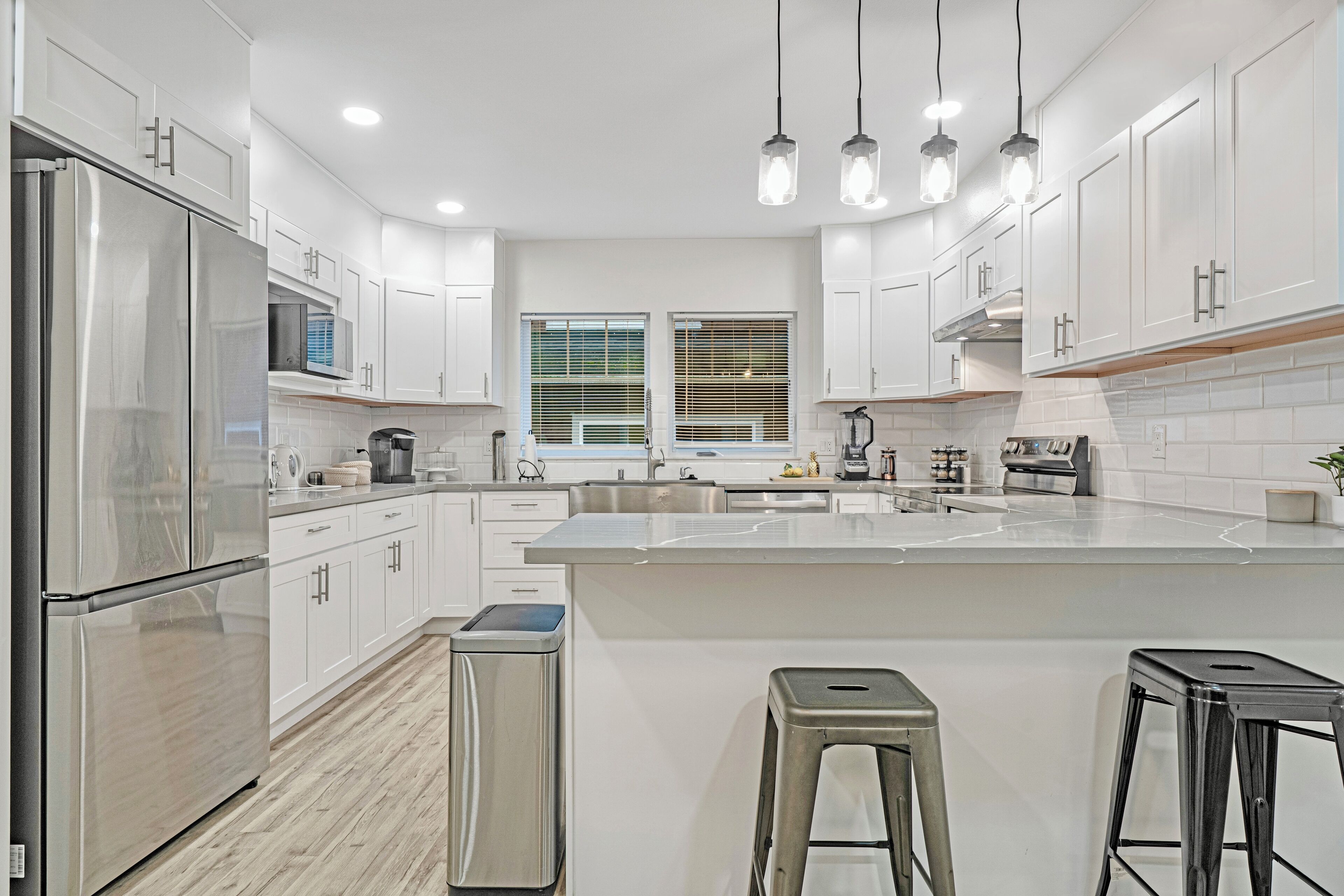 Microwave, oven, stovetop, dishwasher