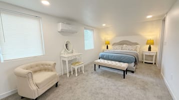 3 bedrooms, desk, iron/ironing board, WiFi