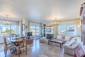 Apartment | Living room