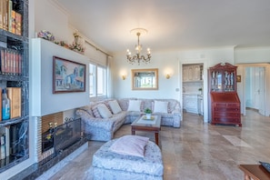 Apartment | Living room