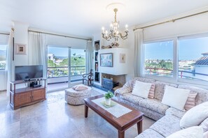 Apartment | Living room