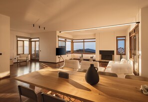 Interior - Seafront Stay with Pool in the Heart of Chania’s Tabakaria District. (Chania)