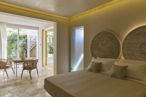Luxury Room, 1 King Bed, Garden View | Premium bedding, memory foam beds, minibar, in-room safe - Musae In Lama (Polignano a Mare)